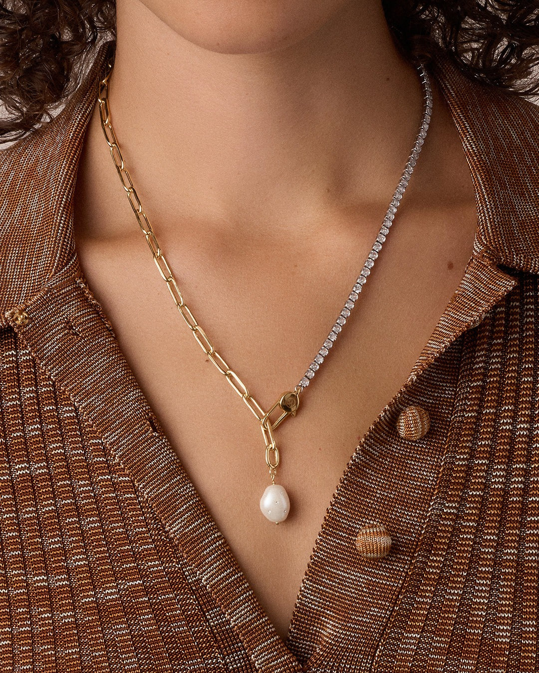 Vintage Shimmer Pearl Charm Necklace