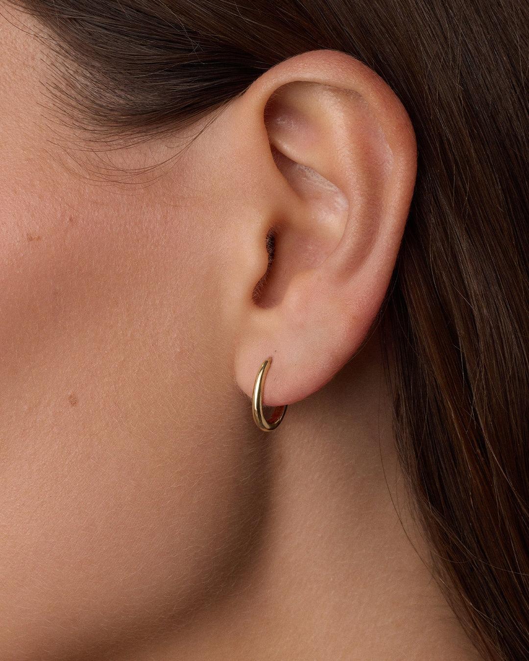 14K Gold Everyday Oval Huggies