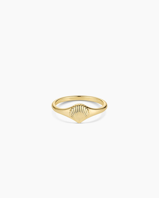 Scallop Mini Signet Ring